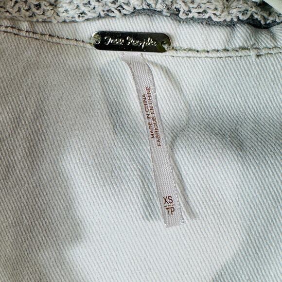 Free People White Denim Fall Knit Jacket XS - Picture 6 of 10